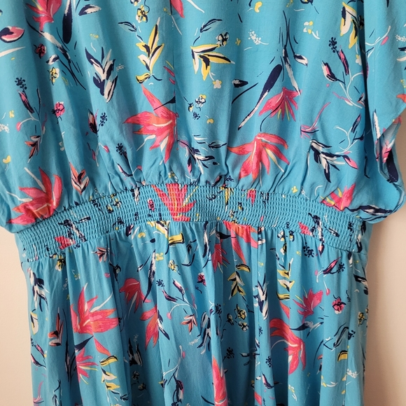 In Every Story Tropical Blue Floral Midi Dress size 2X - Picture 7 of 13